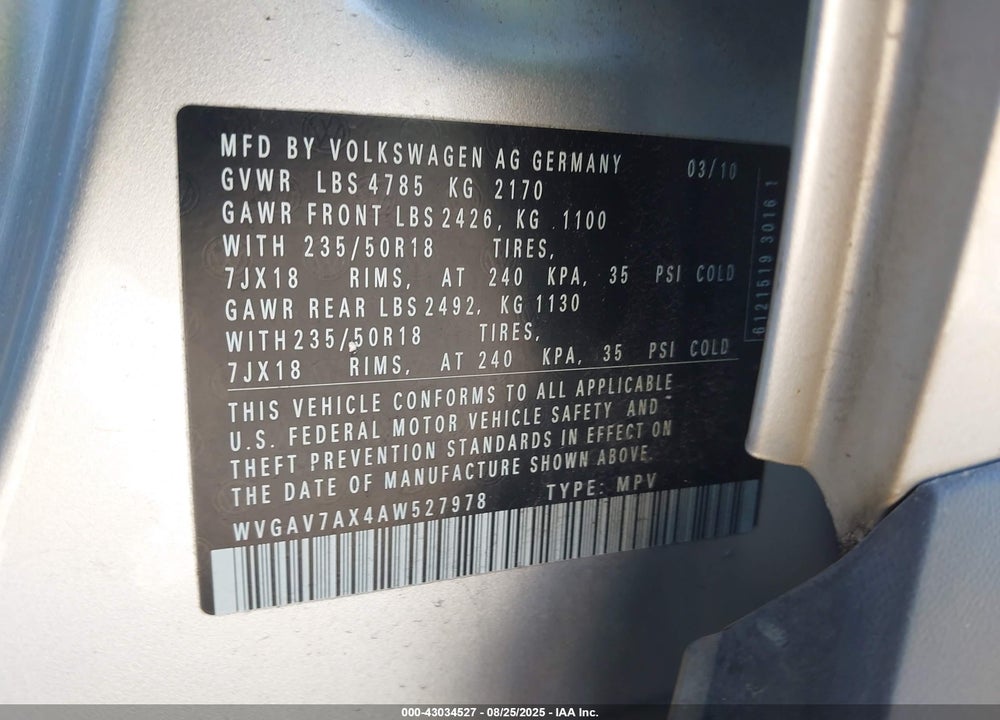2010 VOLKSWAGEN TIGUAN VIN: WVGAV7AX4AW527978