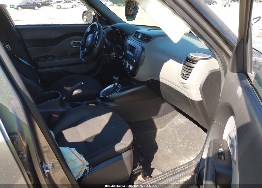 2015 KIA SOUL VIN: KNDJN2A28F7151153