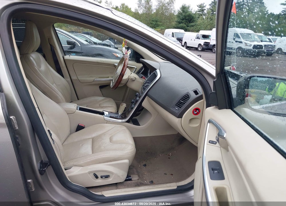 2012 VOLVO XC60 VIN: YV4940DZ1C2316159