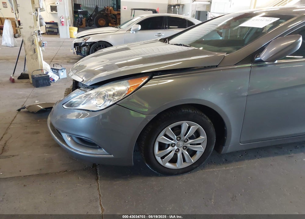 2011 HYUNDAI SONATA GLS VIN: 5NPEB4AC6BH253121
