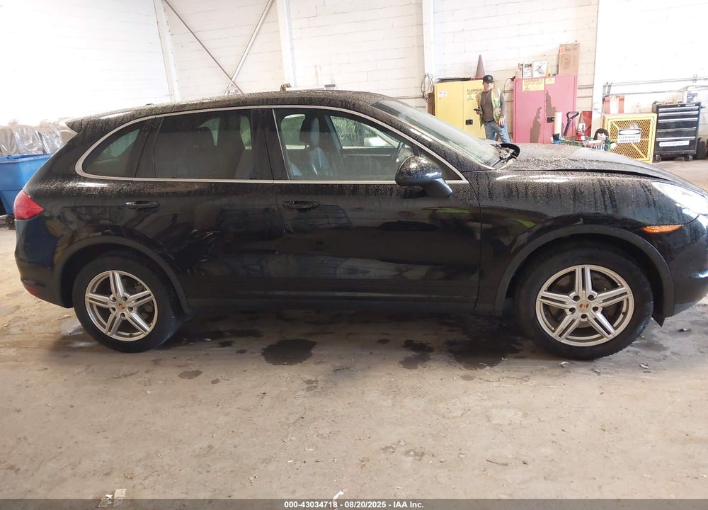 2014 PORSCHE CAYENNE VIN: WP1AA2A24ELA07728