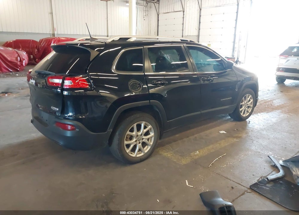 2018 JEEP CHEROKEE LATITUDE FWD VIN: 1C4PJLCB0JD566485