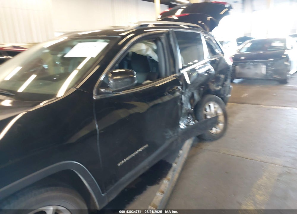 2018 JEEP CHEROKEE LATITUDE FWD VIN: 1C4PJLCB0JD566485