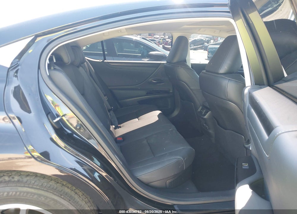 2025 LEXUS ES 300H VIN: 58ADA1C16SU067601