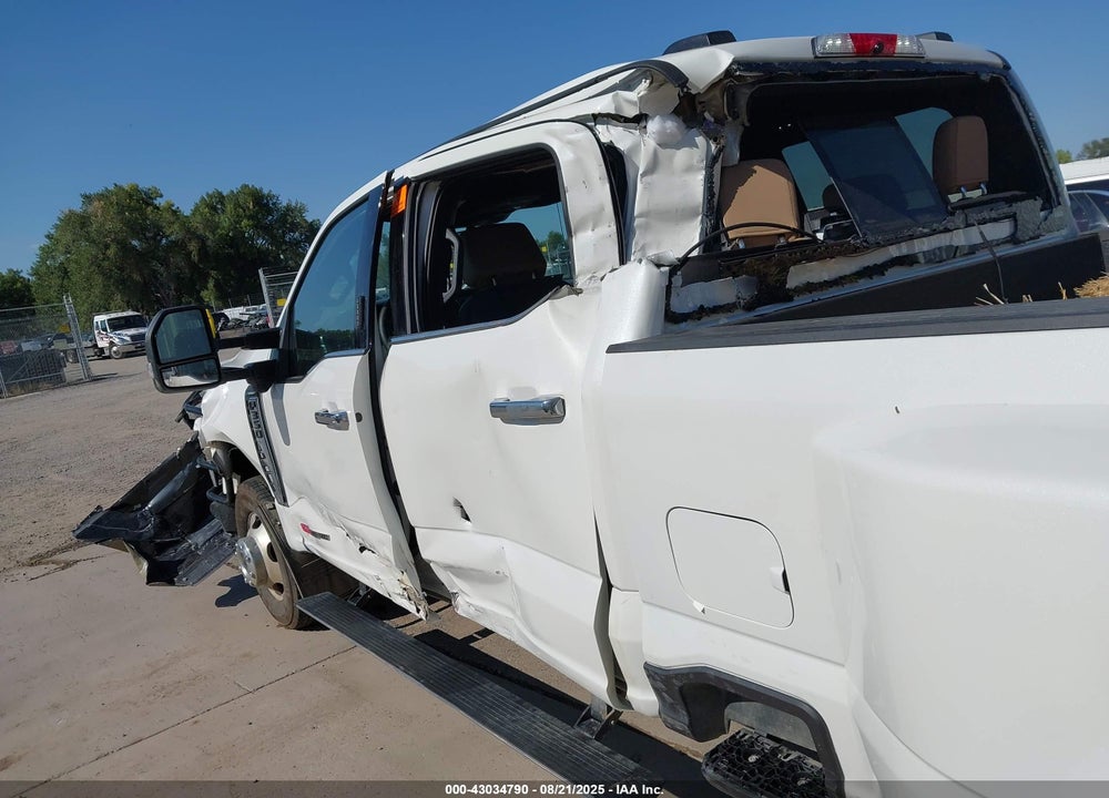 2025 FORD F-350 LARIAT VIN: 1FT8W3DM3SEC93544