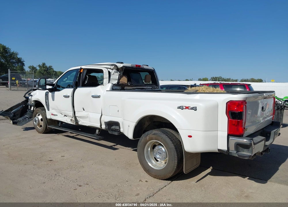 2025 FORD F-350 LARIAT VIN: 1FT8W3DM3SEC93544