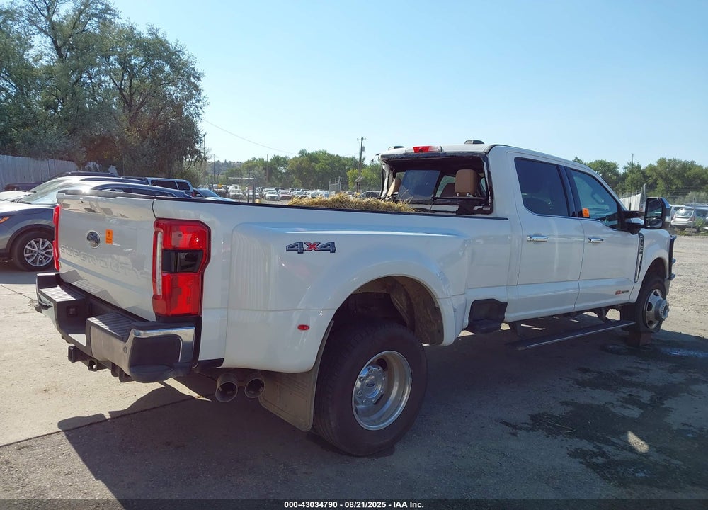 2025 FORD F-350 LARIAT VIN: 1FT8W3DM3SEC93544