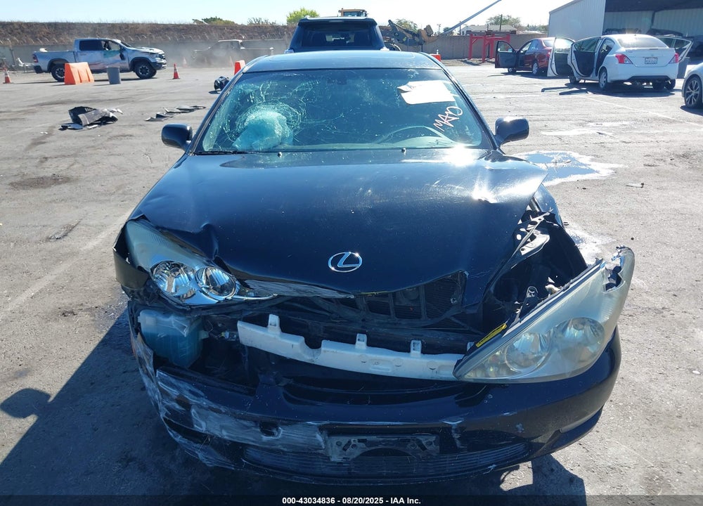2003 LEXUS ES 300 VIN: JTHBF30G136005570
