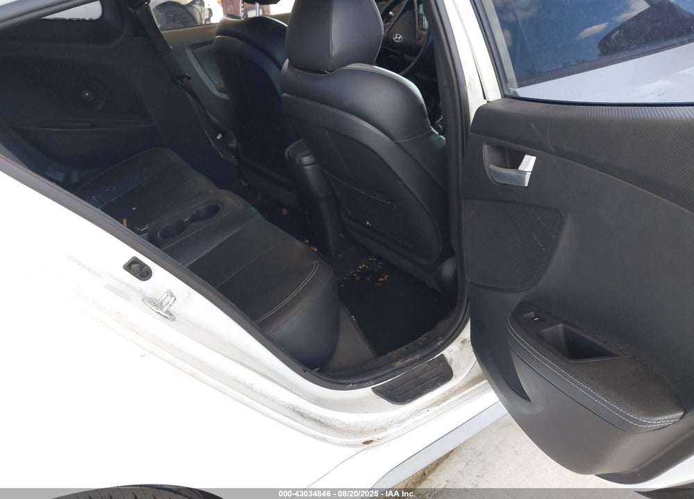 2016 HYUNDAI VELOSTER TURBO VIN: KMHTC6AE7GU251369