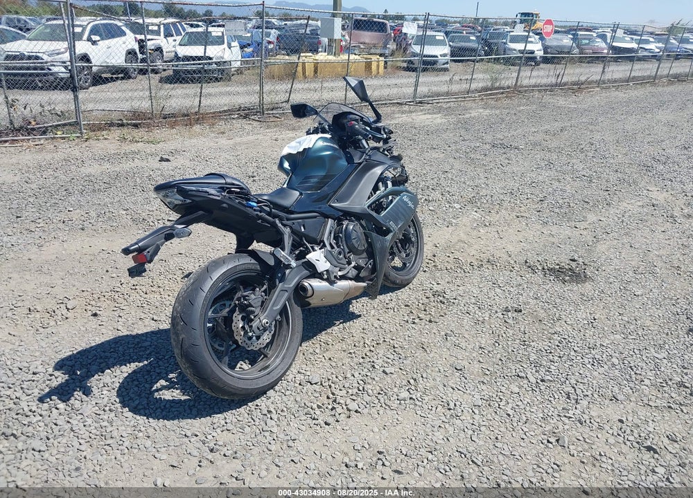 2025 KAWASAKI EX650 P VIN: ML5EXEP13SDAD6363
