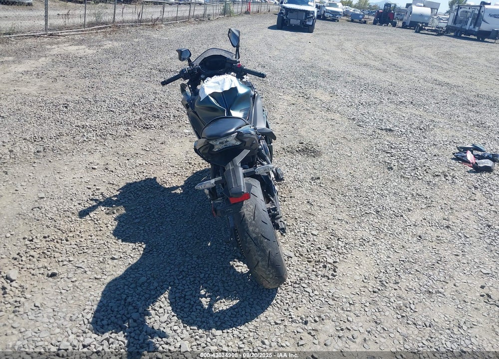 2025 KAWASAKI EX650 P VIN: ML5EXEP13SDAD6363