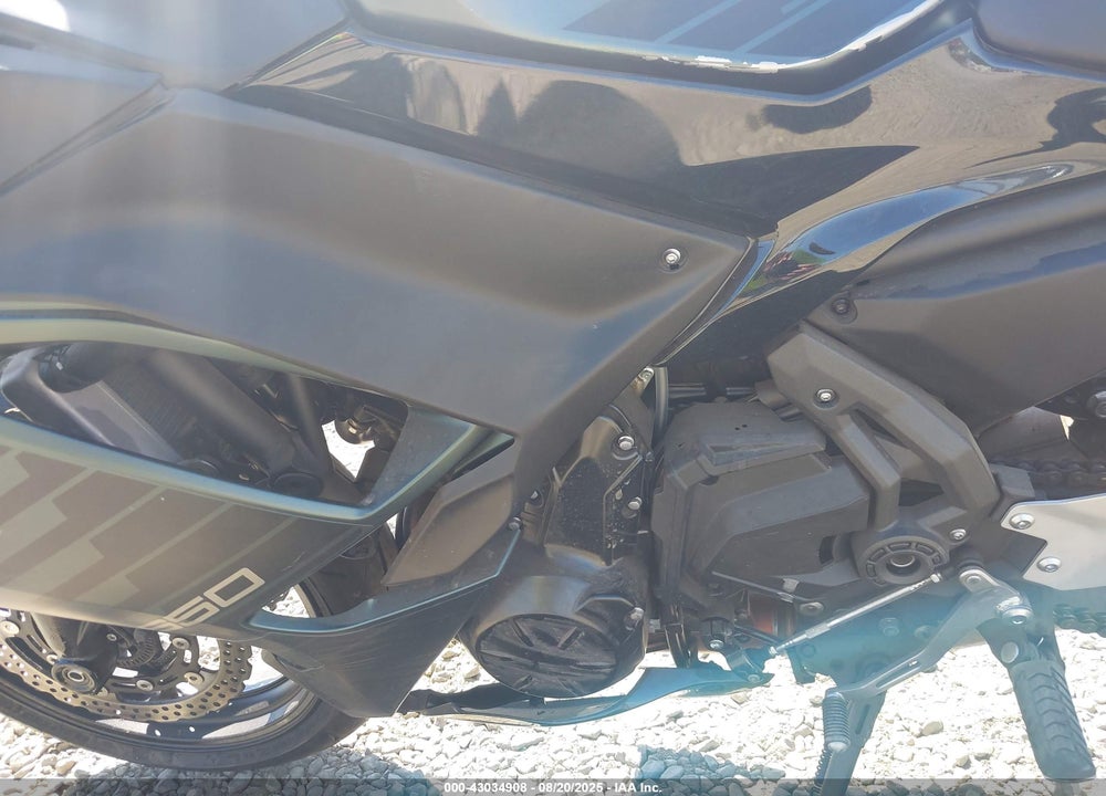 2025 KAWASAKI EX650 P VIN: ML5EXEP13SDAD6363