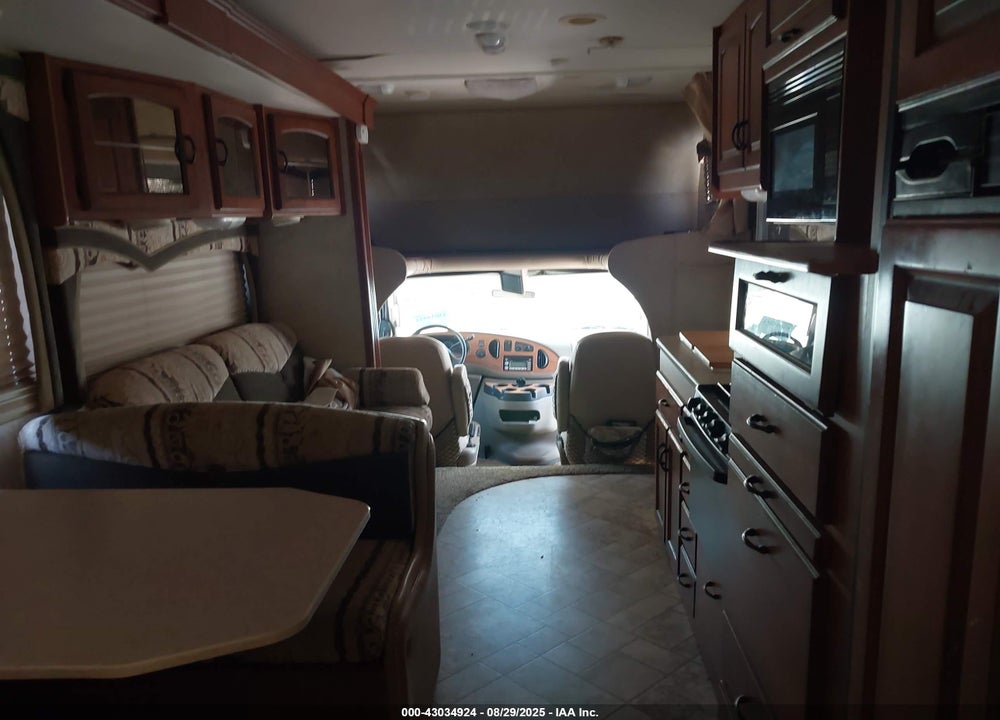 2007 FORD E-450 CUTAWAY VIN: 1FDXE45S67DA88083