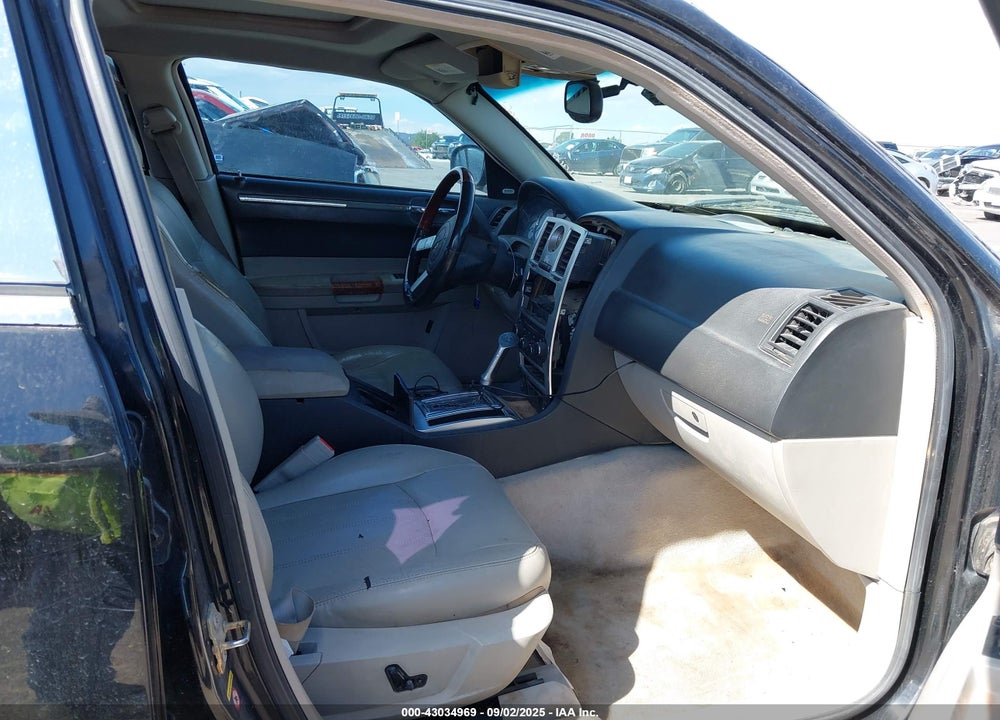 2006 CHRYSLER 300C VIN: 2C3LA63H66H110560