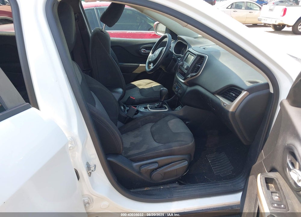 2017 JEEP CHEROKEE VIN: 1C4PJLAB3HW641665