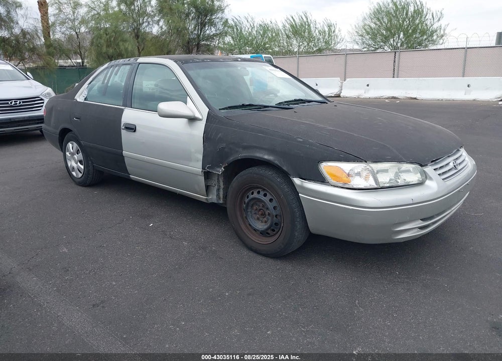 2001 TOYOTA CAMRY LE VIN: 4T1BG22K51U065723