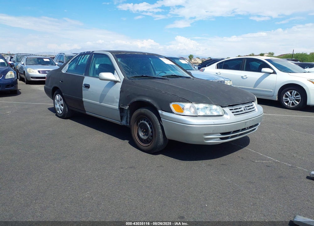 2001 TOYOTA CAMRY LE VIN: 4T1BG22K51U065723