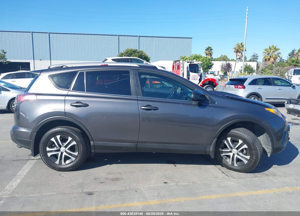 2018 TOYOTA RAV4 LE VIN: JTMZFREV8JJ152828
