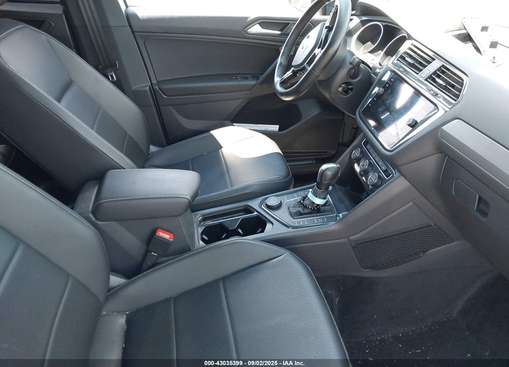 2021 VOLKSWAGEN TIGUAN VIN: 3VV2B7AX5MM054356