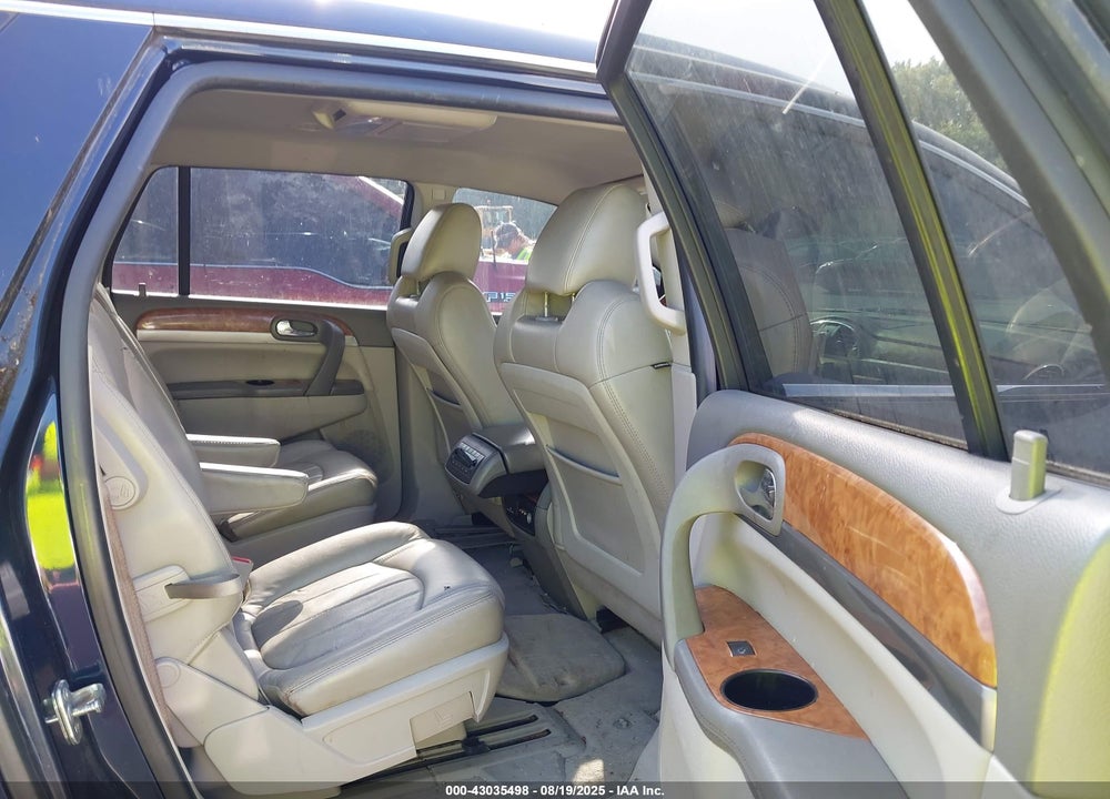 2011 BUICK ENCLAVE VIN: 5GAKVBED3BJ205716