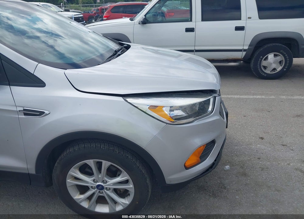 2017 FORD ESCAPE VIN: 1FMCU0F76HUE53741