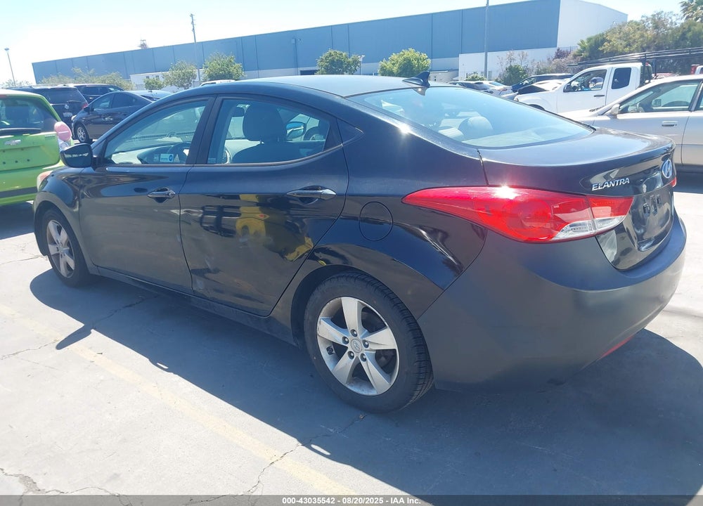 2011 HYUNDAI ELANTRA VIN: KMHDH4AE7BU155177