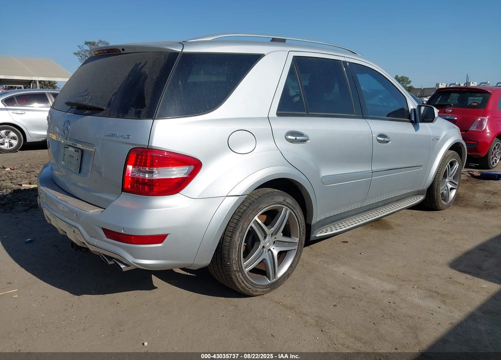 2009 MERCEDES-BENZ ML 63 AMG 4MATIC VIN: 4JGBB77E79A475970