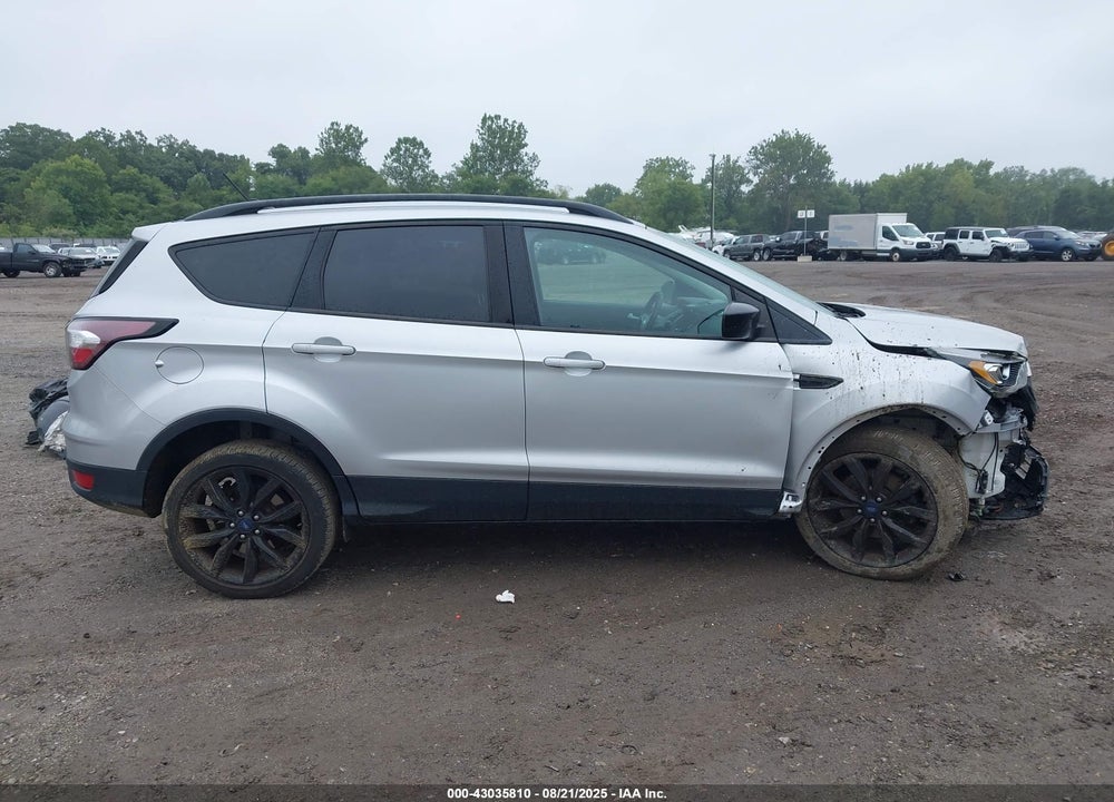 2018 FORD ESCAPE VIN: 1FMCU9GD2JUA15801