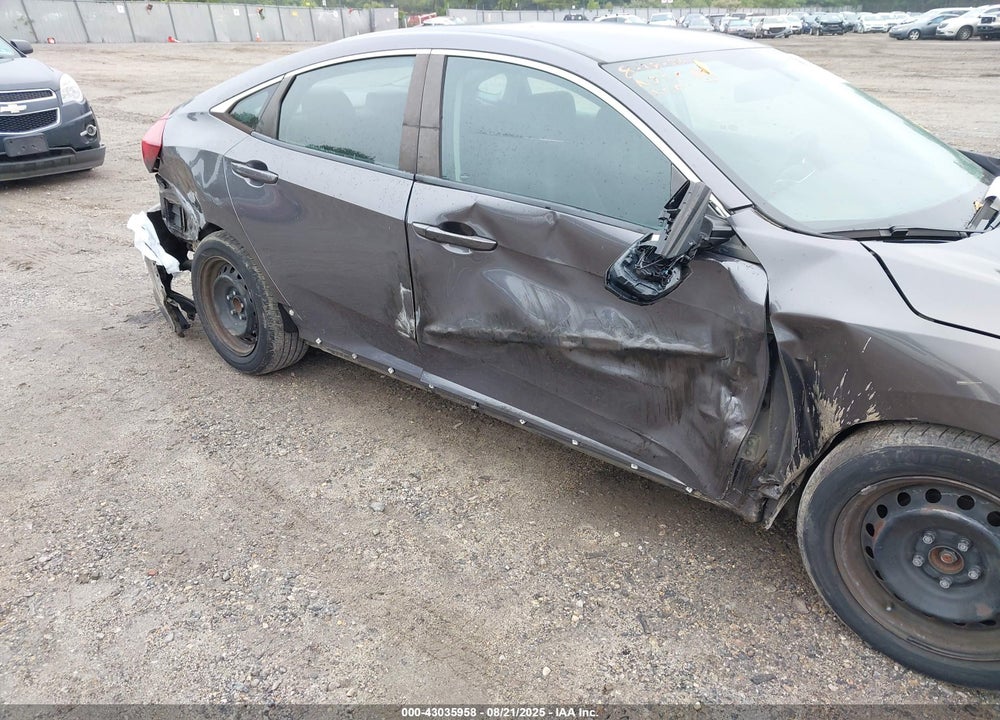 2018 HONDA CIVIC VIN: 2HGFC2F52JH525088