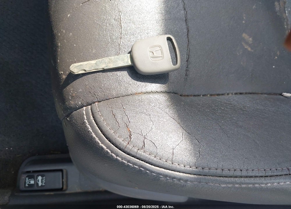 2006 HONDA ACCORD 3.0 EX VIN: 1HGCM66526A016762