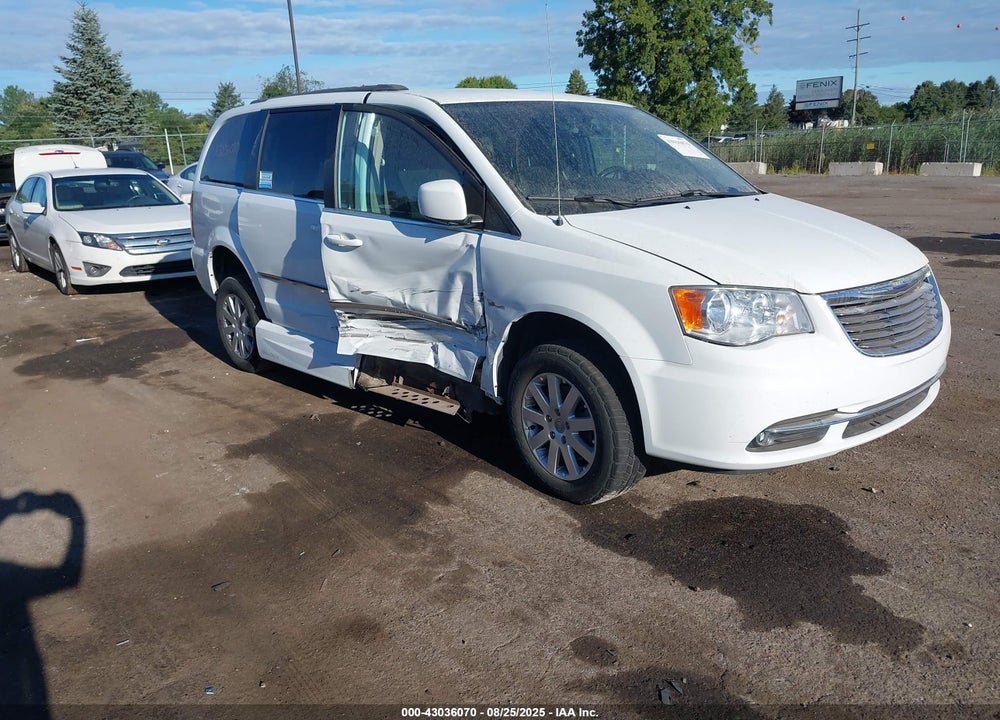 2015 CHRYSLER TOWN & COUNTRY TOURING VIN: 2C4RC1BG7FR609695