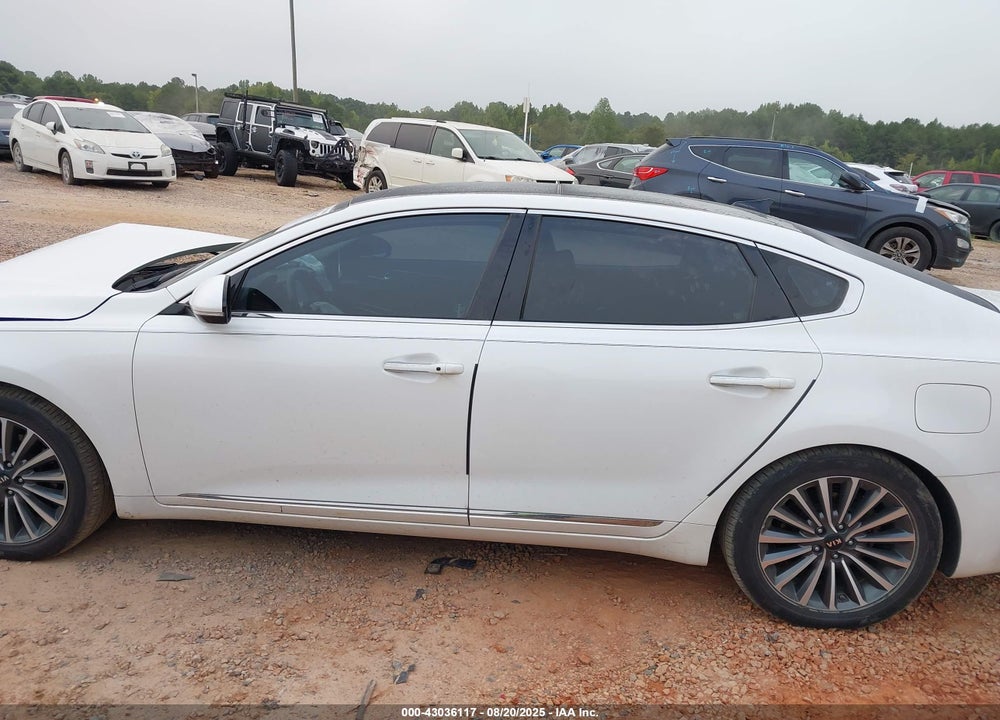 2018 KIA CADENZA VIN: KNALC4J14J5120338