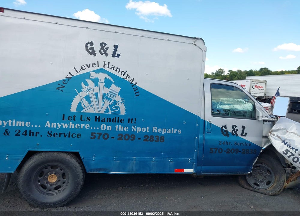 2005 GMC SAVANA CUTAWAY STANDARD VIN: 1GDGG31V751902132