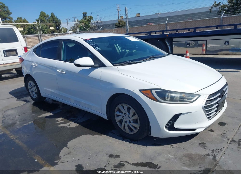 2018 HYUNDAI ELANTRA SE VIN: 5NPD74LF8JH394629