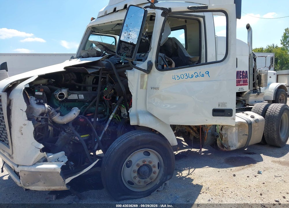 2023 VOLVO VNR VIN: 4V4W19EG3PN616844
