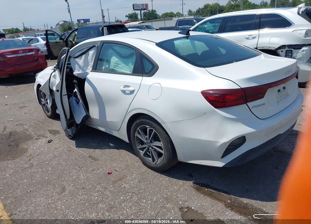 2022 KIA FORTE VIN: 3KPF24AD8NE482485