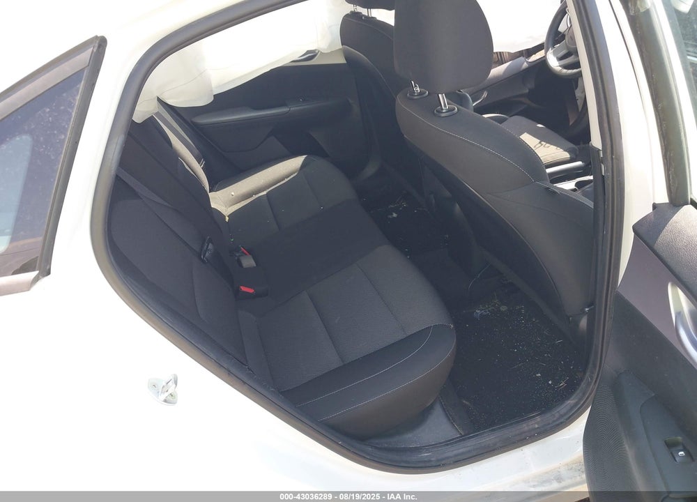 2022 KIA FORTE VIN: 3KPF24AD8NE482485
