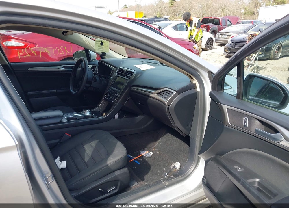 2019 FORD FUSION HYBRID SE VIN: 3FA6P0LU5KR145967