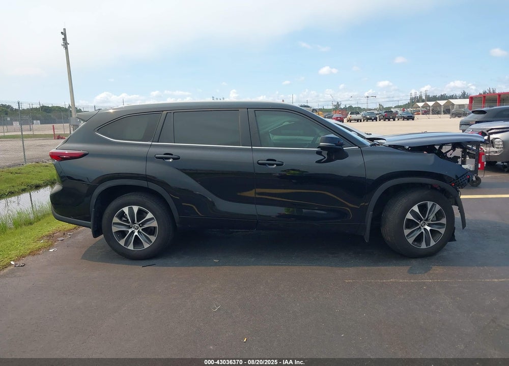 2024 TOYOTA HIGHLANDER VIN: 5TDKDRAH1RS537718