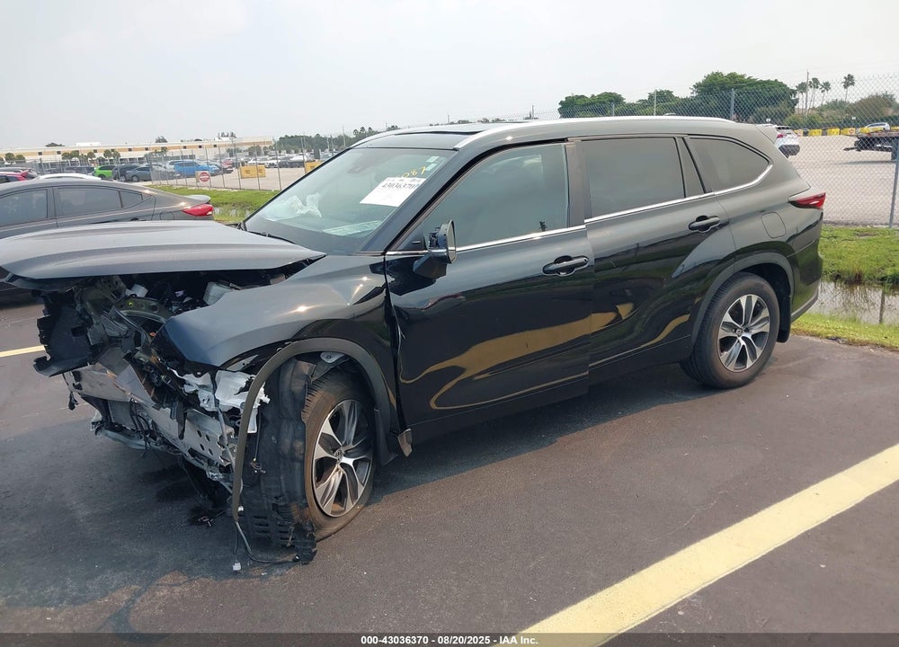 2024 TOYOTA HIGHLANDER VIN: 5TDKDRAH1RS537718