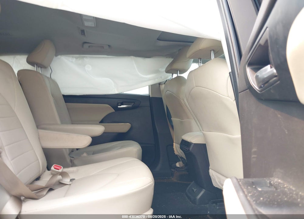 2024 TOYOTA HIGHLANDER VIN: 5TDKDRAH1RS537718