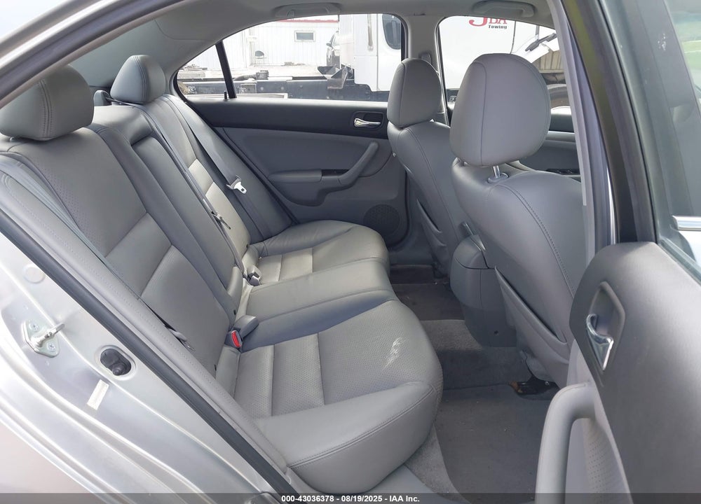 2008 ACURA TSX VIN: JH4CL96858C002812