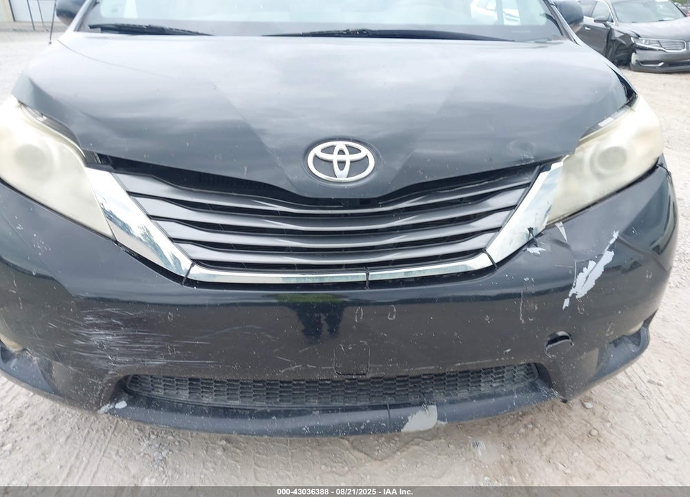 2011 TOYOTA SIENNA XLE V6 VIN: 5TDYK3DC9BS118082