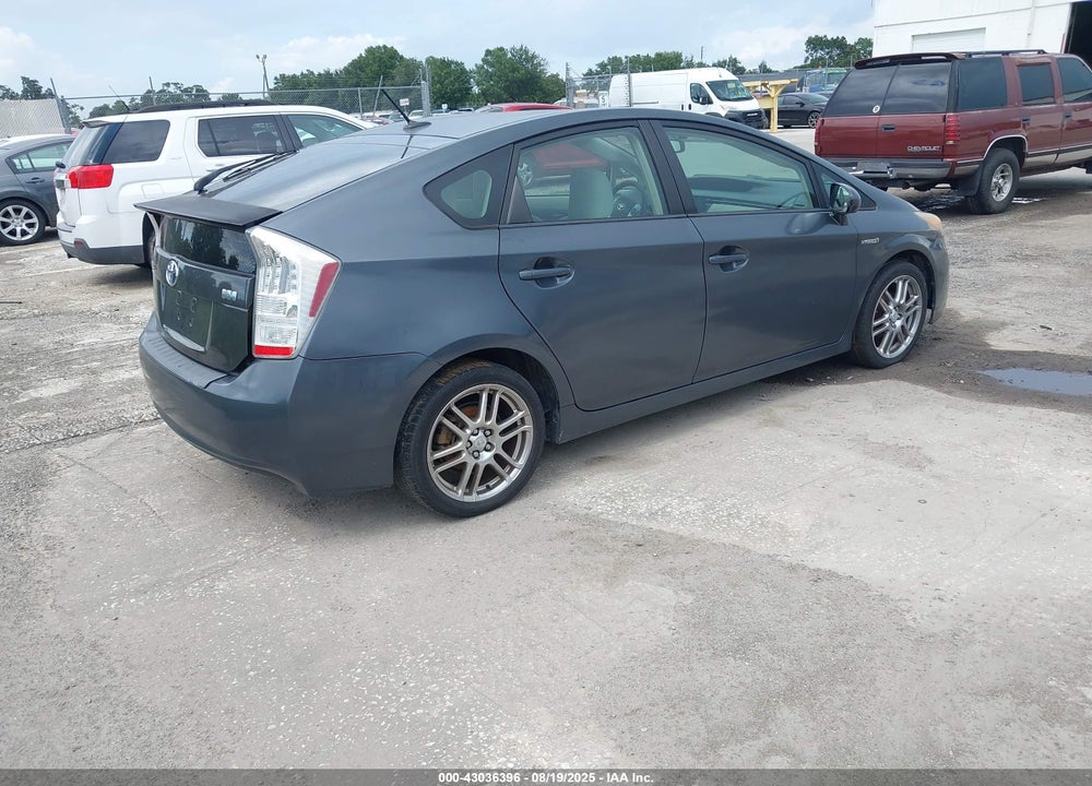 2011 TOYOTA PRIUS VIN: JTDKN3DU6B5328442