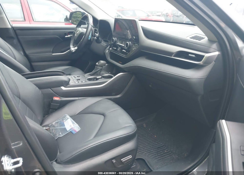 2024 TOYOTA HIGHLANDER VIN: 5TDKDRBHXRS554774