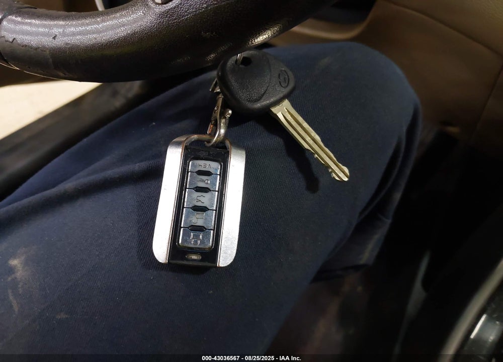 2012 HYUNDAI ELANTRA VIN: KMHDH4AE1CU323638