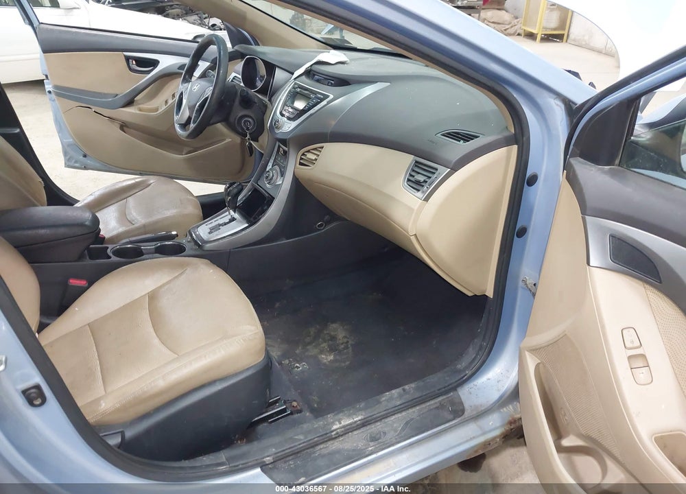 2012 HYUNDAI ELANTRA VIN: KMHDH4AE1CU323638