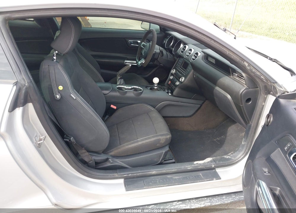 2015 FORD MUSTANG VIN: 1FA6P8AM8F5412044