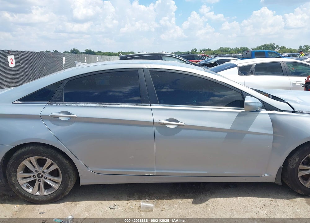 2013 HYUNDAI SONATA VIN: 5NPEB4AC3DH669386
