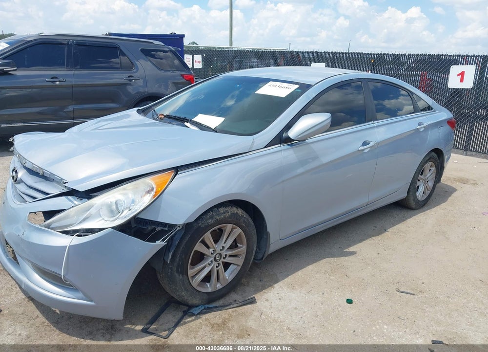 2013 HYUNDAI SONATA VIN: 5NPEB4AC3DH669386